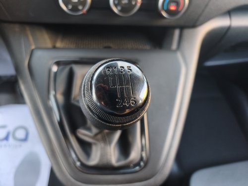RENAULT KANGOO 2 PLAZAS 2023 de segunda mano