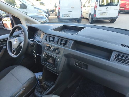 VOLKSWAGEN CADDY 5 PLAZAS 2.0 tdi 102 cv 2020 de segunda mano