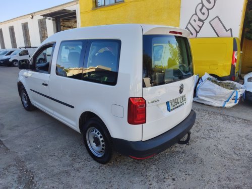 VOLKSWAGEN CADDY 5 PLAZAS 2.0 tdi 102 cv 2020 de segunda mano