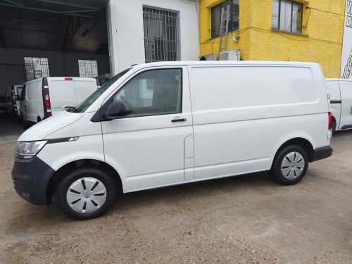 VOLKSWAGEN TRANSPORTER 3 PLAZAS 4 MOTION 2022 de segunda mano