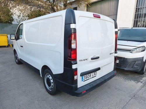 RENAULT TRAFIC 3 PLAZAS L1H1 2021 de segunda mano