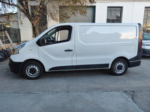 RENAULT TRAFIC 3 PLAZAS L1H1 2021 de segunda mano
