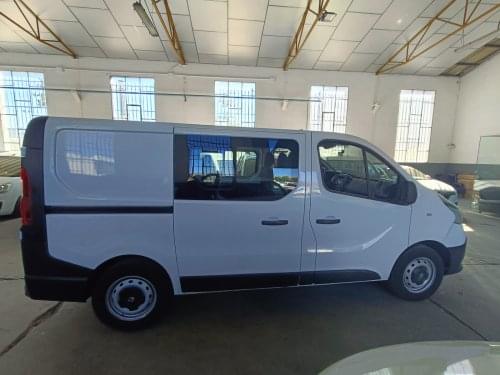 RENAULT TRAFIC COMBI MIXTO 5/6 M1 ENERGY DCI 125 TT E6 2017 de segunda mano