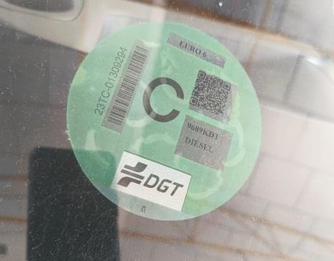 RENAULT TRAFIC COMBI MIXTO 5/6 M1 ENERGY DCI 125 TT E6 2017 de segunda mano