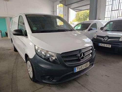 MERCEDES VITO 111 CDI LARGA 4  PUERTAS 2017 de segunda mano