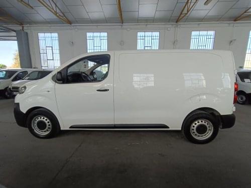 Comprar PEUGEOT EXPERT ISOTERMO FURGON PRO 1.5 BLUEHDI 120 S&S STANDARD 2020 de segunda mano PEUGEOT EXPERT ISOTERMO FURGON PRO 1.5 BLUEHDI 120 S&S STANDARD 2020 de segunda mano