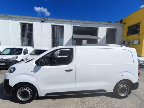 Comprar PEUGEOT EXPERT FURGON PRO 1.6 BLUEHDI 70KW (95)STANDARD 2019 de segunda mano PEUGEOT EXPERT FURGON PRO 1.6 BLUEHDI 70KW (95)STANDARD 2019 de segunda mano