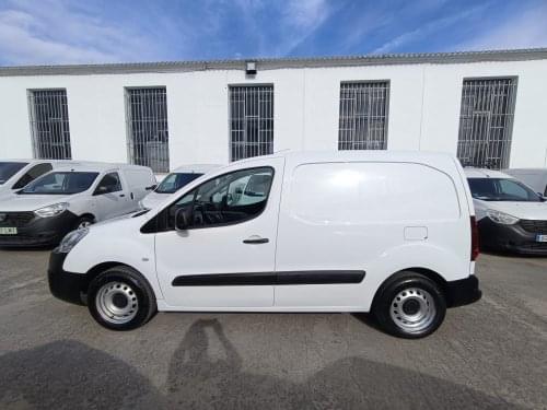 Comprar CITROEN BERLINGO BLUEHDI / BOLA ENGANCHE Y COP. ABATIBLE 2018 de segunda mano CITROEN BERLINGO BLUEHDI / BOLA ENGANCHE Y COP. ABATIBLE 2018 de segunda mano