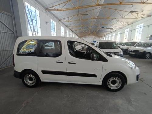 Comprar CITROEN BERLINGO MULTISPACE 1.6 BLUEHDI 75 LIVE EDITION 2018 de segunda mano CITROEN BERLINGO MULTISPACE 1.6 BLUEHDI 75 LIVE EDITION 2018 de segunda mano