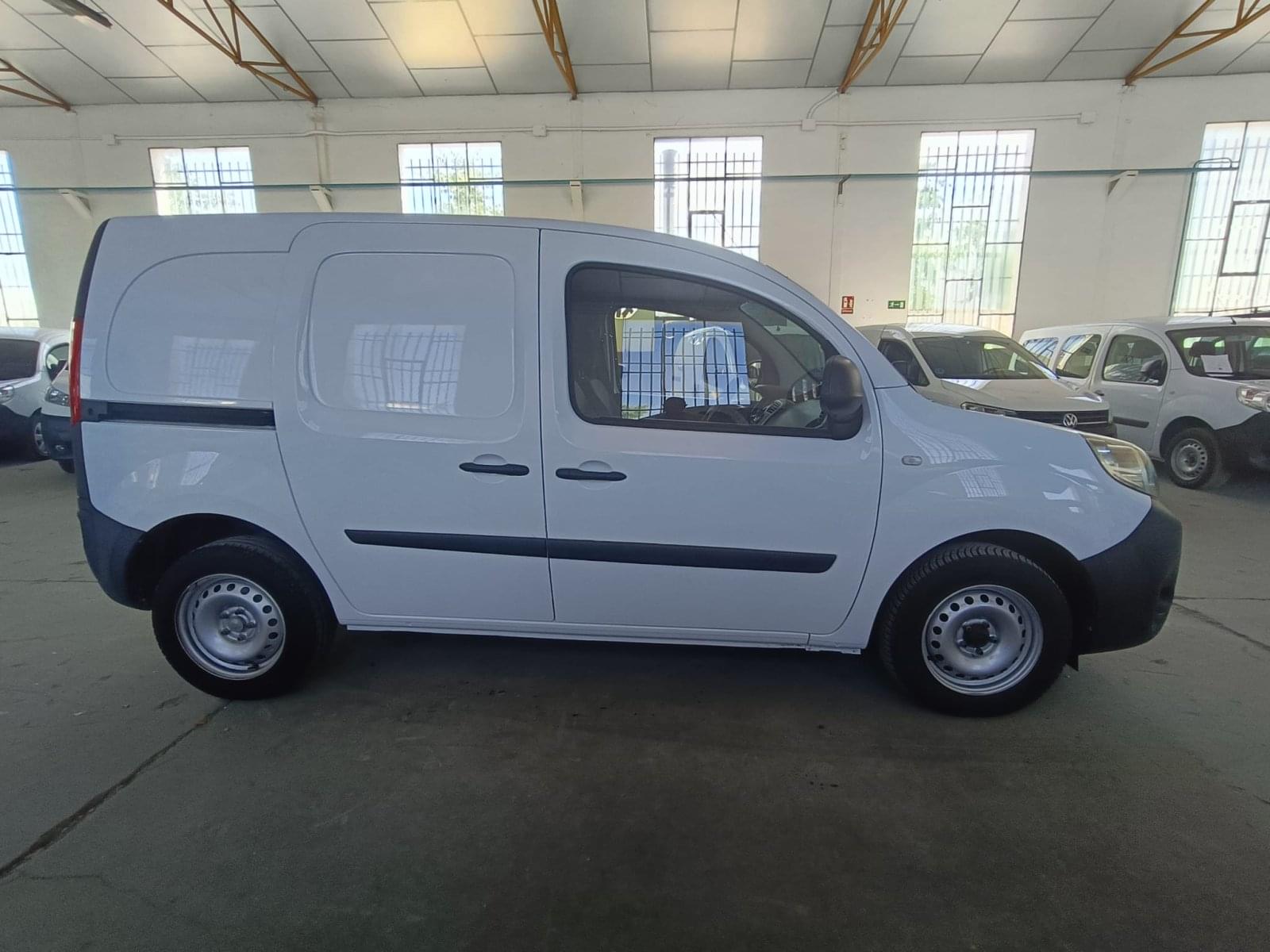 RENAULT KANGOO FURGON PROFESIONAL BLUE DCI 59 KW (80CV) 7 