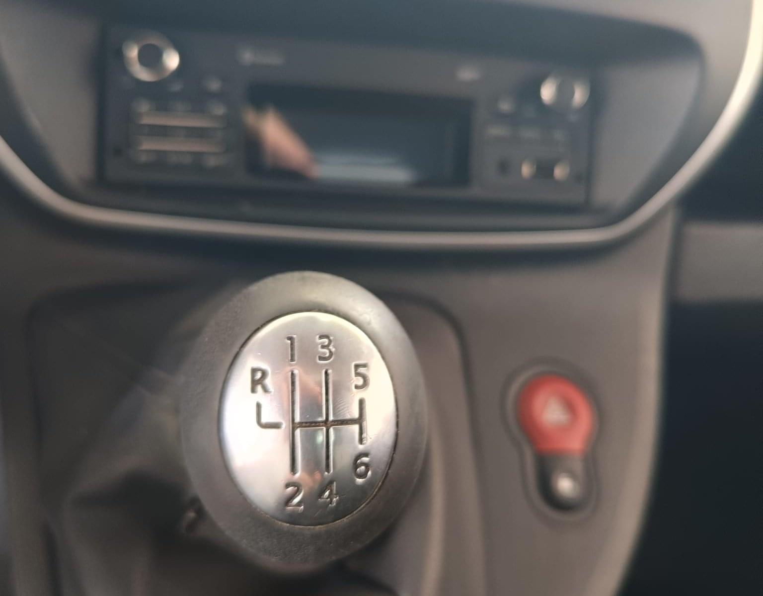 RENAULT KANGOO MAXI  CAMARA PARK. EXPRESS PROFESIONAL 2P DCI 12 