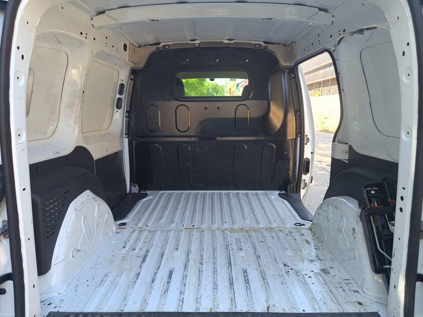 RENAULT KANGOO FURGON PROFESIONAL BLUE DCI 59 KW (80CV) 10 