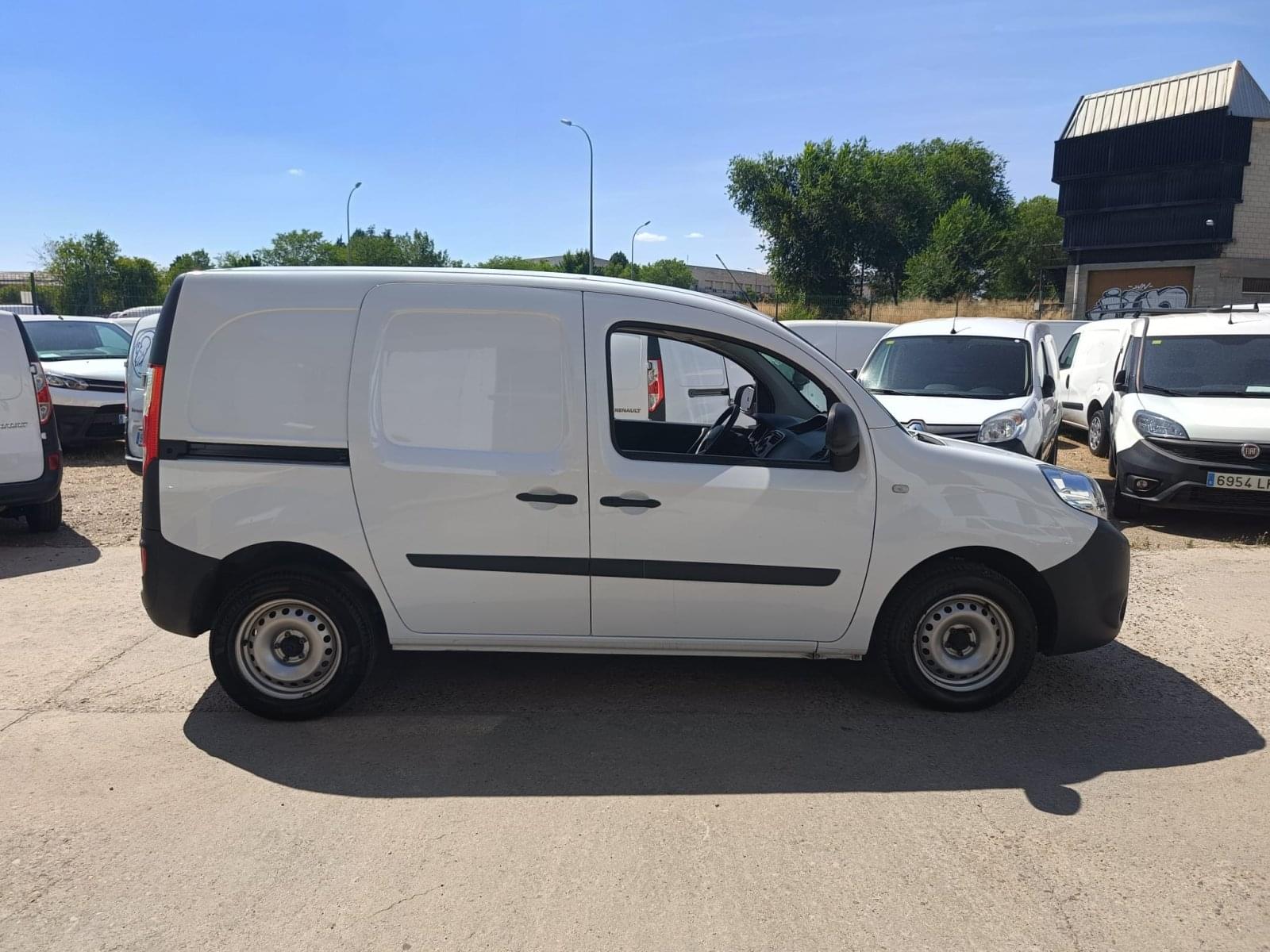 RENAULT KANGOO FURGON PROFESIONAL BLUE DCI 59 KW (80CV) 8 