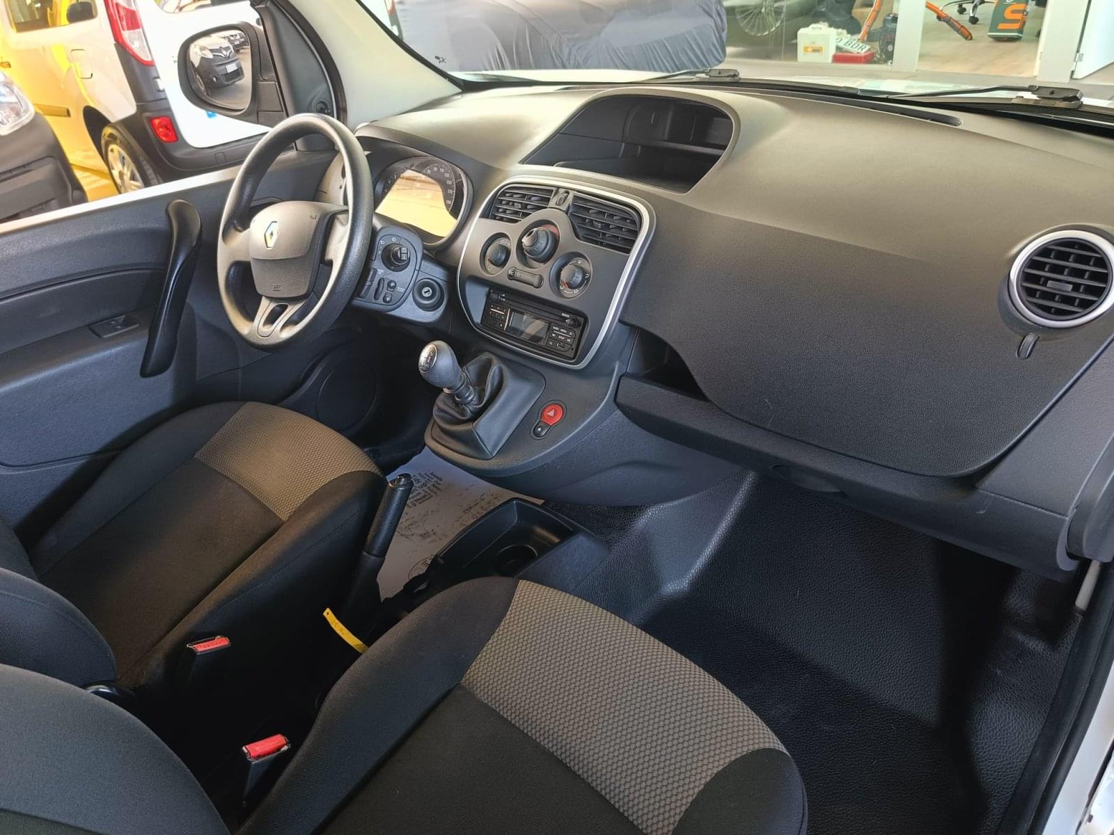 RENAULT KANGOO FURGON PROFESIONAL BLUE DCI 59 KW (80CV) 10 