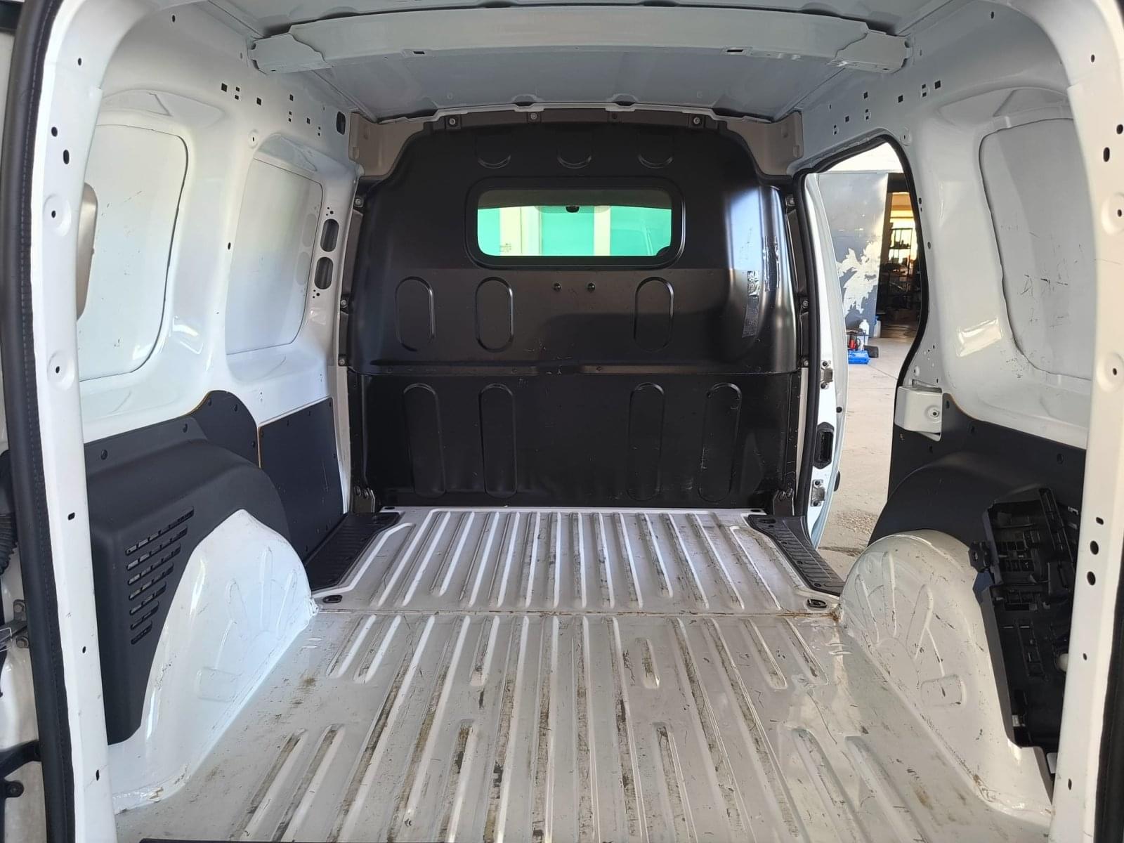 RENAULT KANGOO FURGON PROFESIONAL BLUE DCI 59 KW (80CV) 11 
