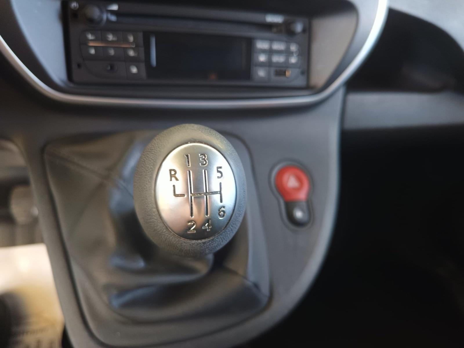 RENAULT KANGOO FURGON PROFESIONAL BLUE DCI 59 KW (80CV) 12 