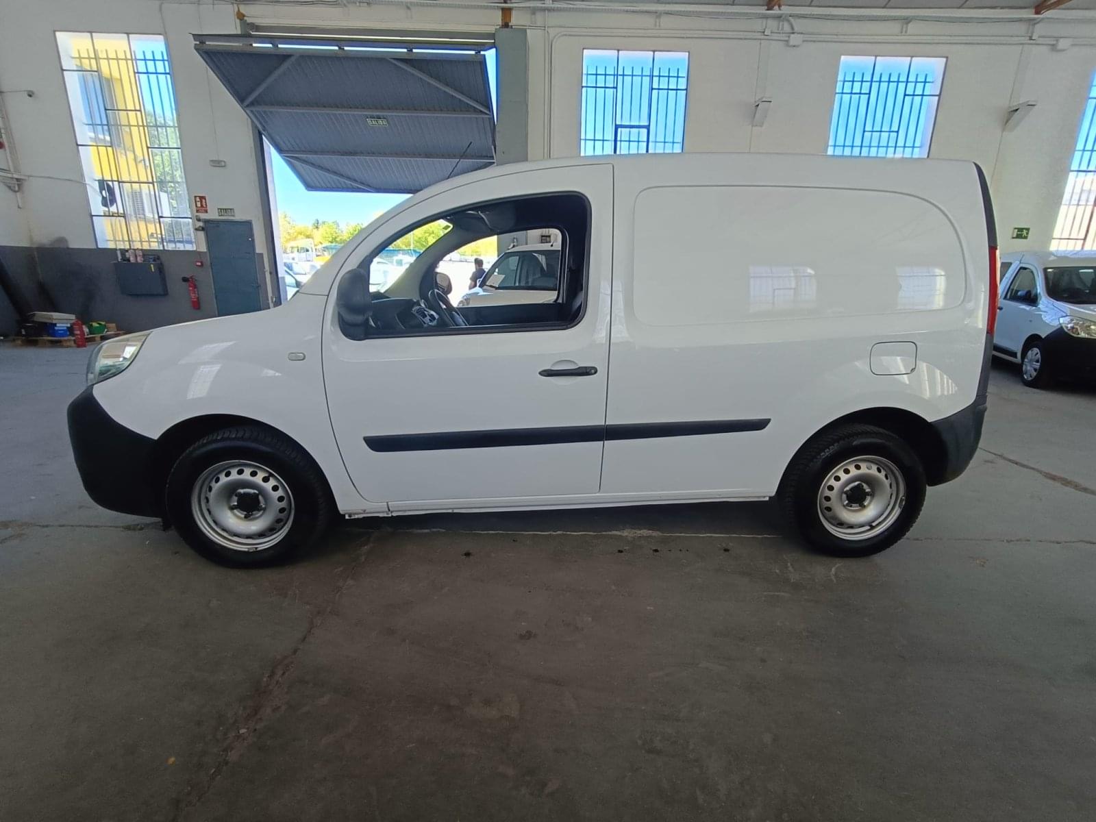 RENAULT KANGOO FURGON PROFESIONAL BLUE DCI 59 KW (80CV) 3 