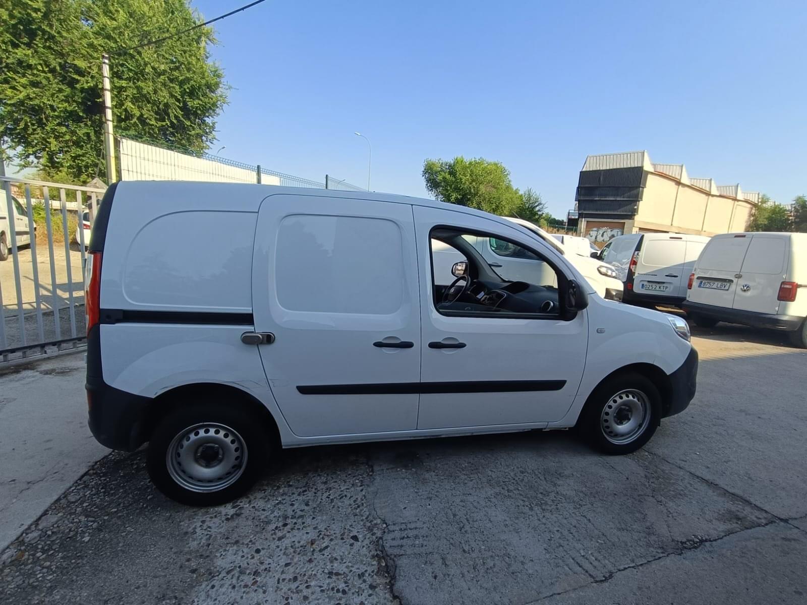 RENAULT KANGOO FURGON PROFESIONAL BLUE DCI 59 KW (80CV) 7 