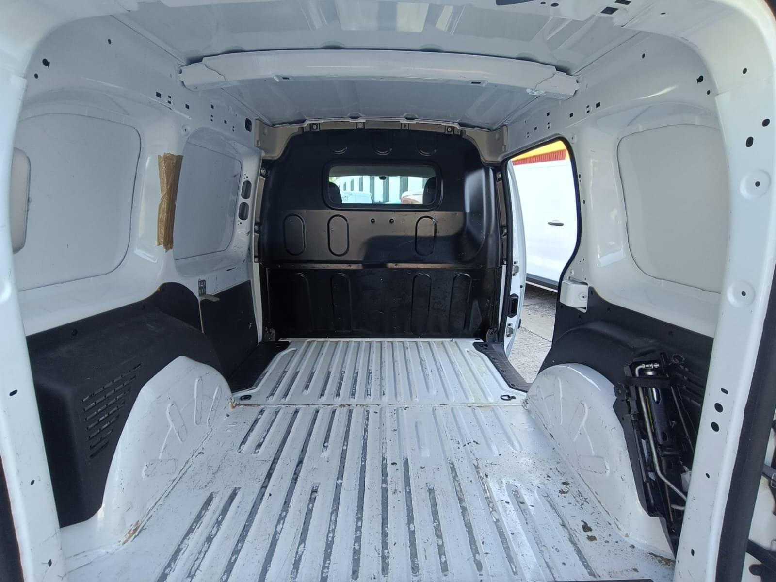 RENAULT KANGOO FURGON PROFESIONAL BLUE DCI 59 KW (80CV) 10 
