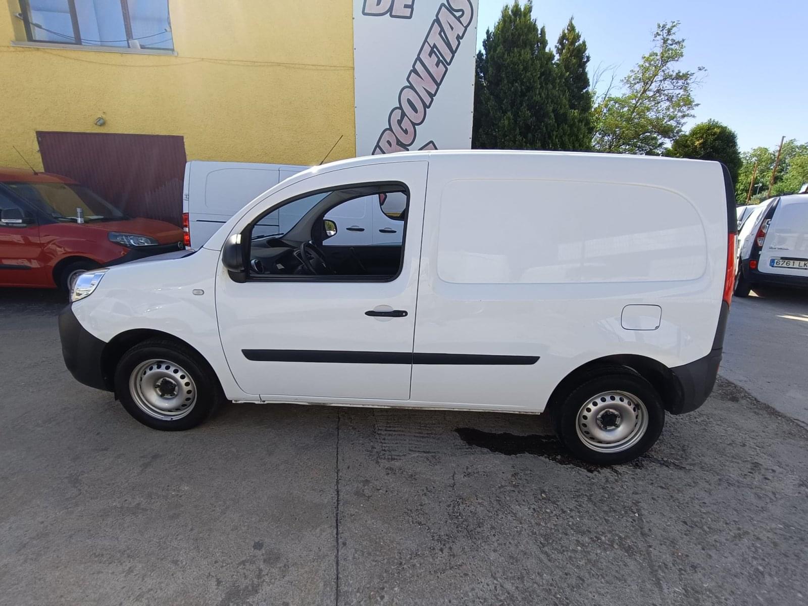 RENAULT KANGOO FURGON PROFESIONAL BLUE DCI 59 KW (80CV) 3 