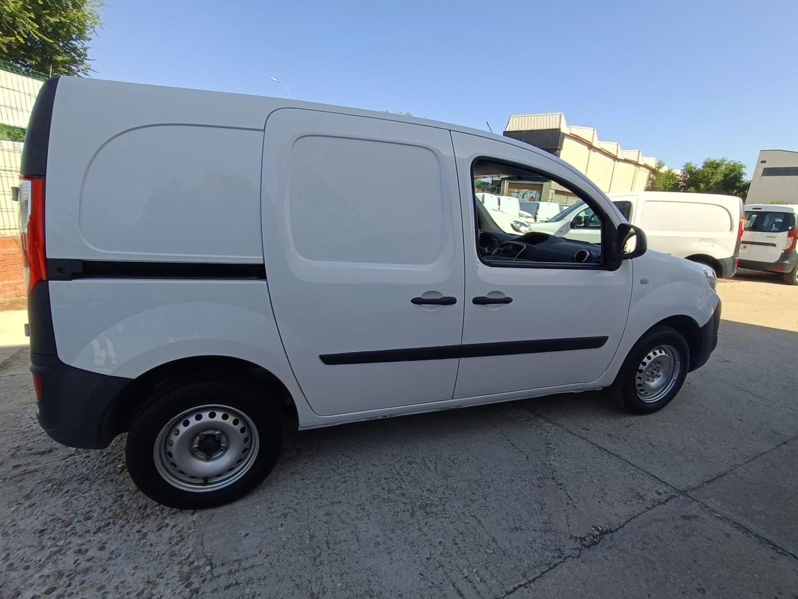 RENAULT KANGOO FURGON PROFESIONAL BLUE DCI 59 KW (80CV) 5 