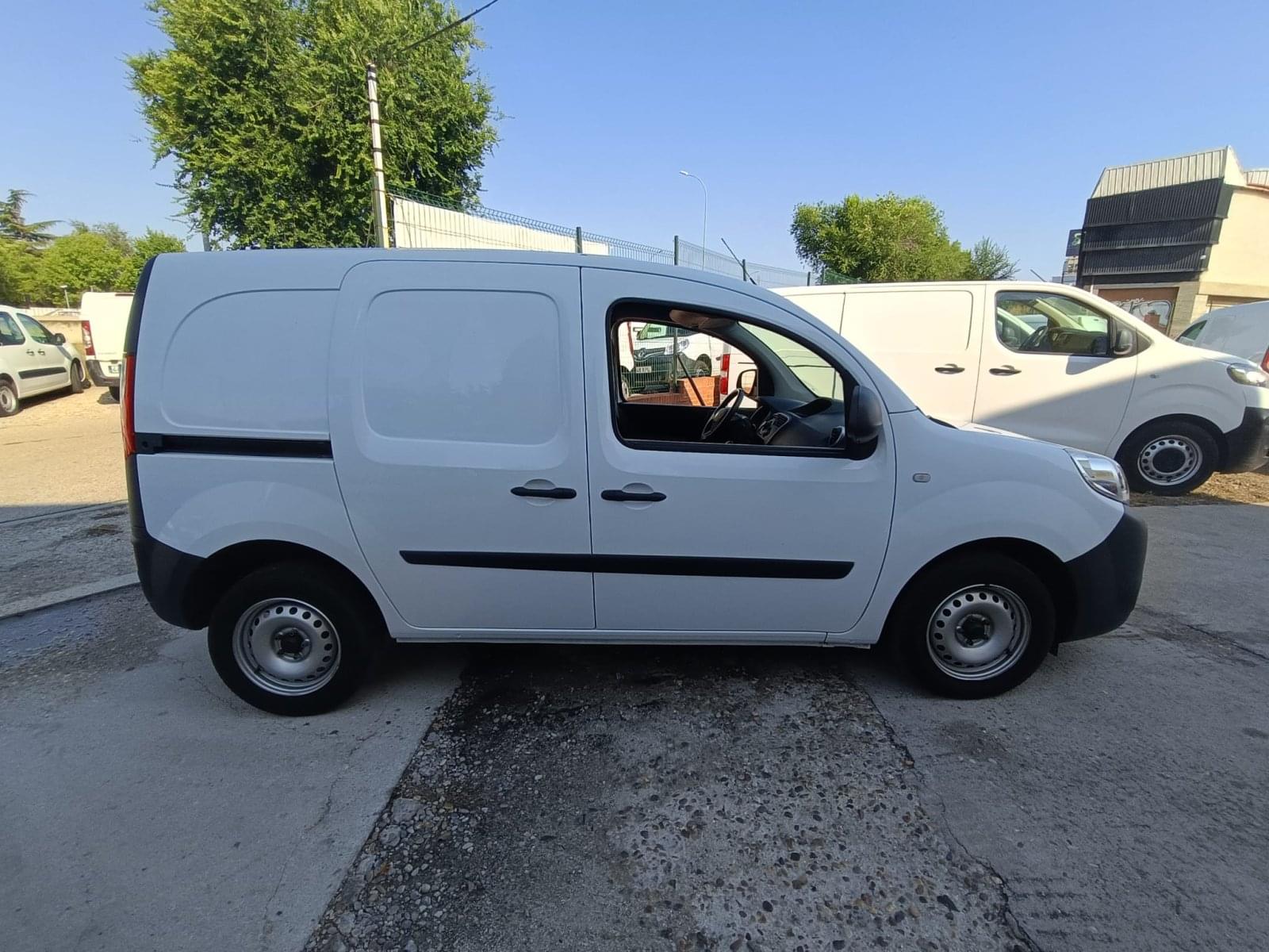 RENAULT KANGOO FURGON PROFESIONAL BLUE DCI Cop.abatible 7 