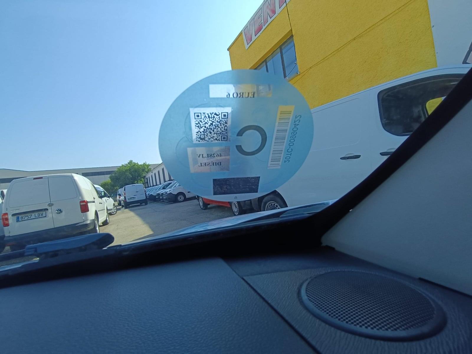 RENAULT KANGOO FURGON PROFESIONAL BLUE DCI Cop.abatible 8 