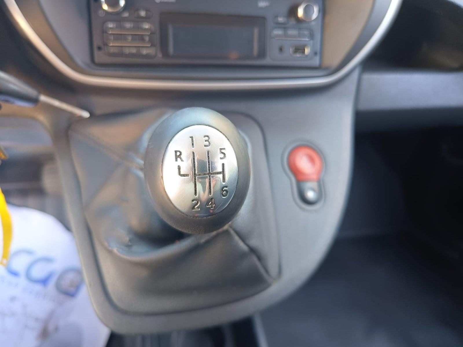 RENAULT KANGOO MAXI  FURGON TALLER 2P BLUE DCI 70 KW (95CV) 11 