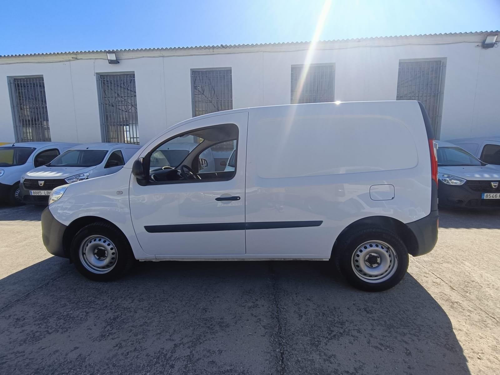 RENAULT KANGOO FURGON PROFESIONAL BLUE DCI 59 KW (80CV) 8 