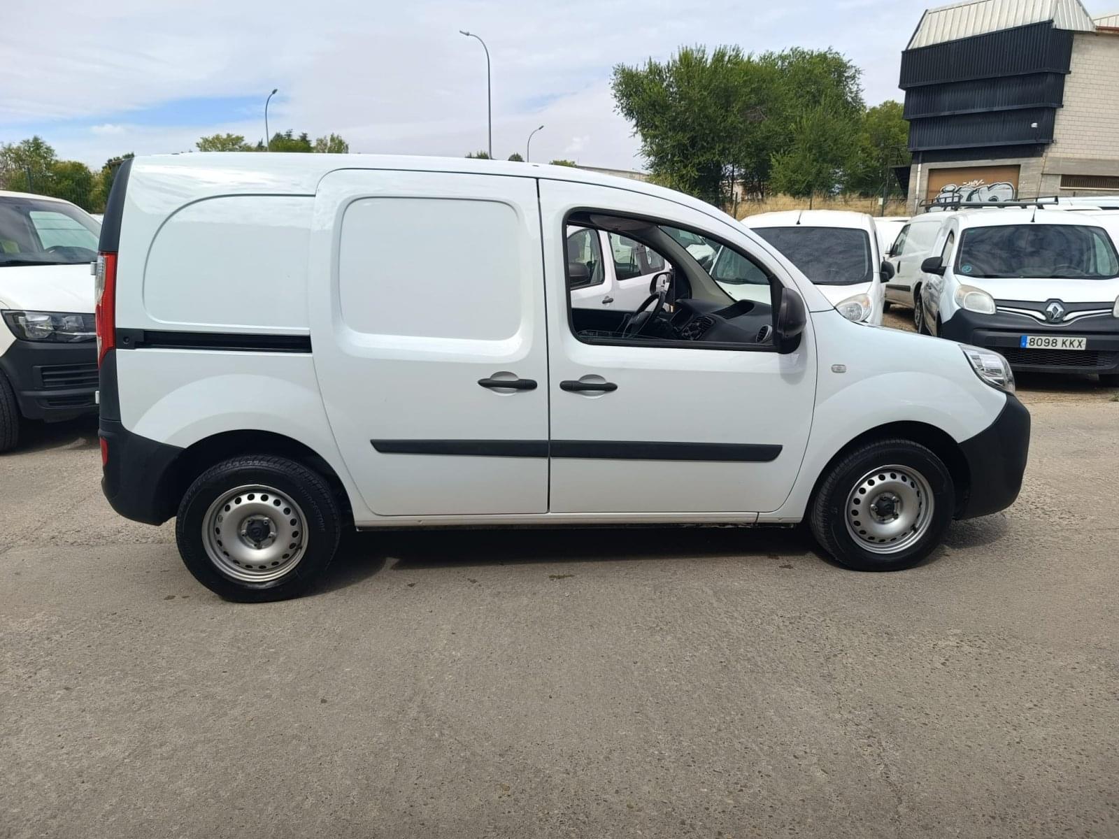 RENAULT KANGOO FURGON PROFESIONAL BLUE DCI 59 KW (80CV) 7 