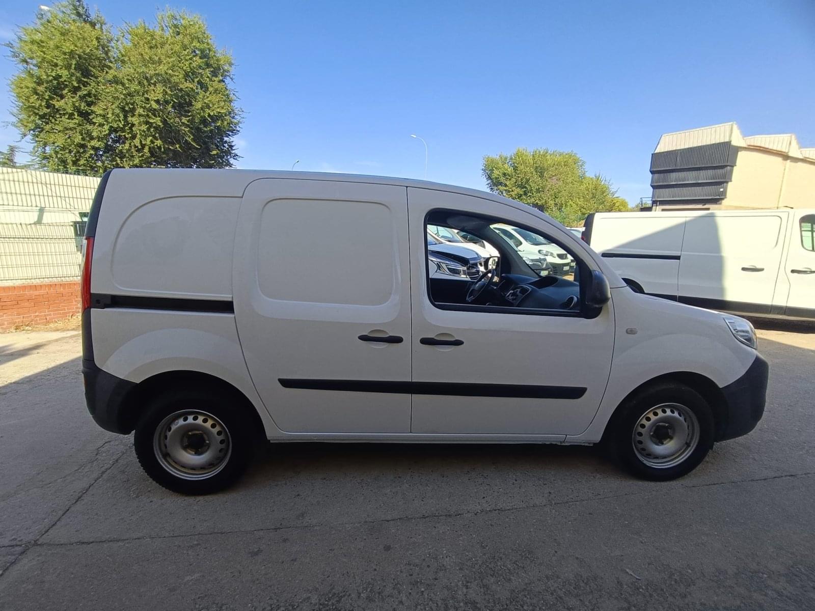 RENAULT KANGOO FURGON PROFESIONAL BLUE DCI 59 KW (80CV) 9 