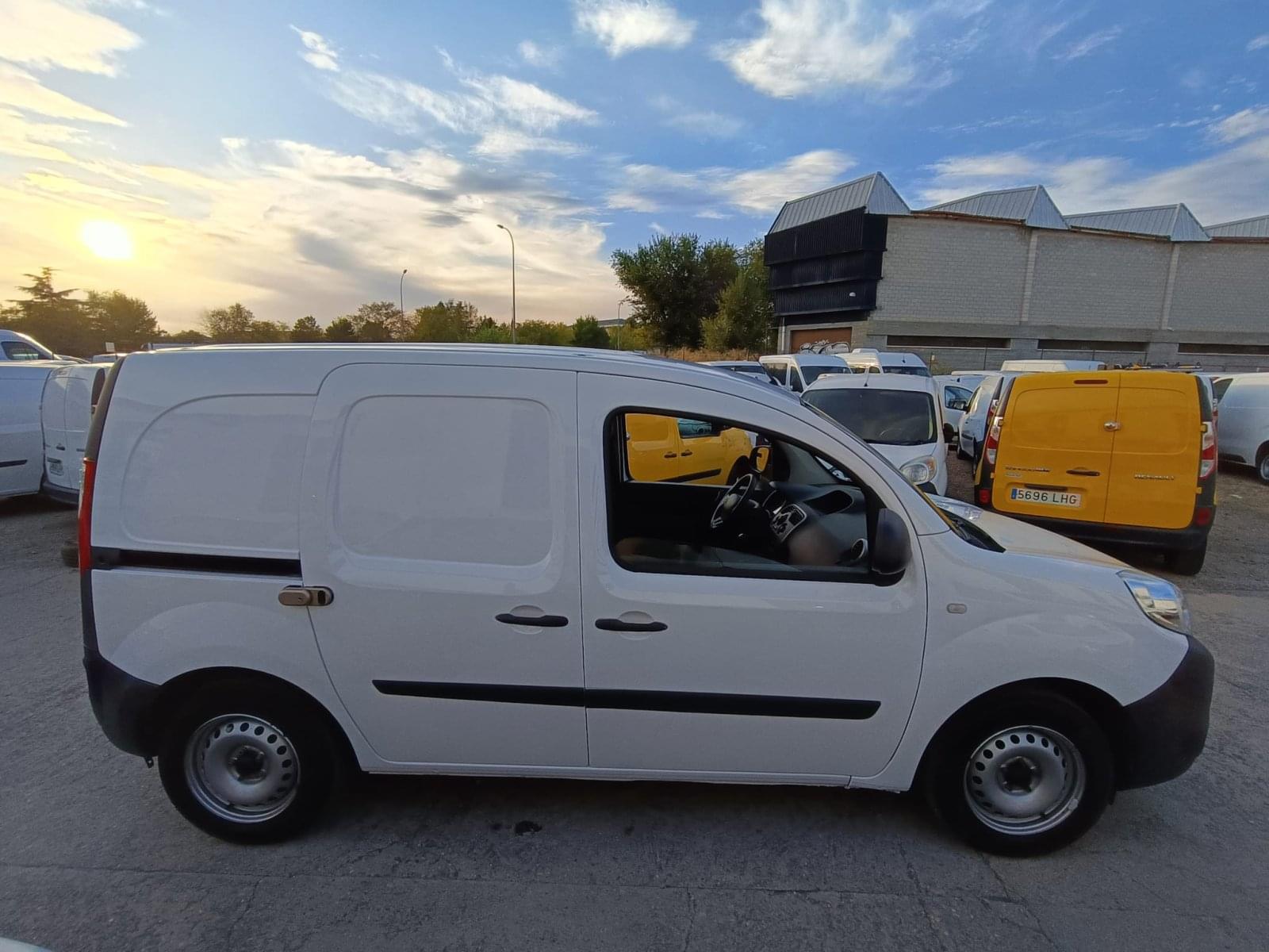 RENAULT KANGOO FURGON TALLER PROFESIONAL BLUE DCI 59 KW 8 
