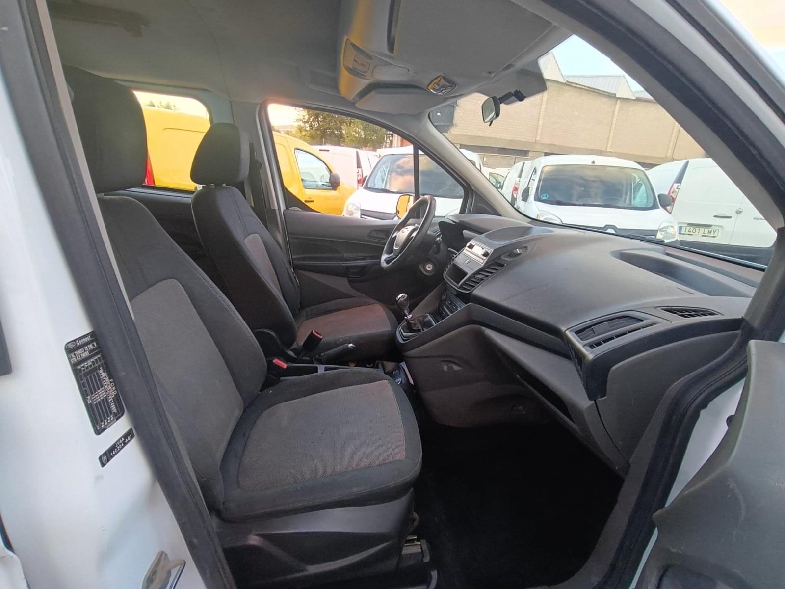 FORD TRANSIT CONNECT KOMBI bola rem. 1.5 TDCI 74KW AMBIENTE 230 L2 10 