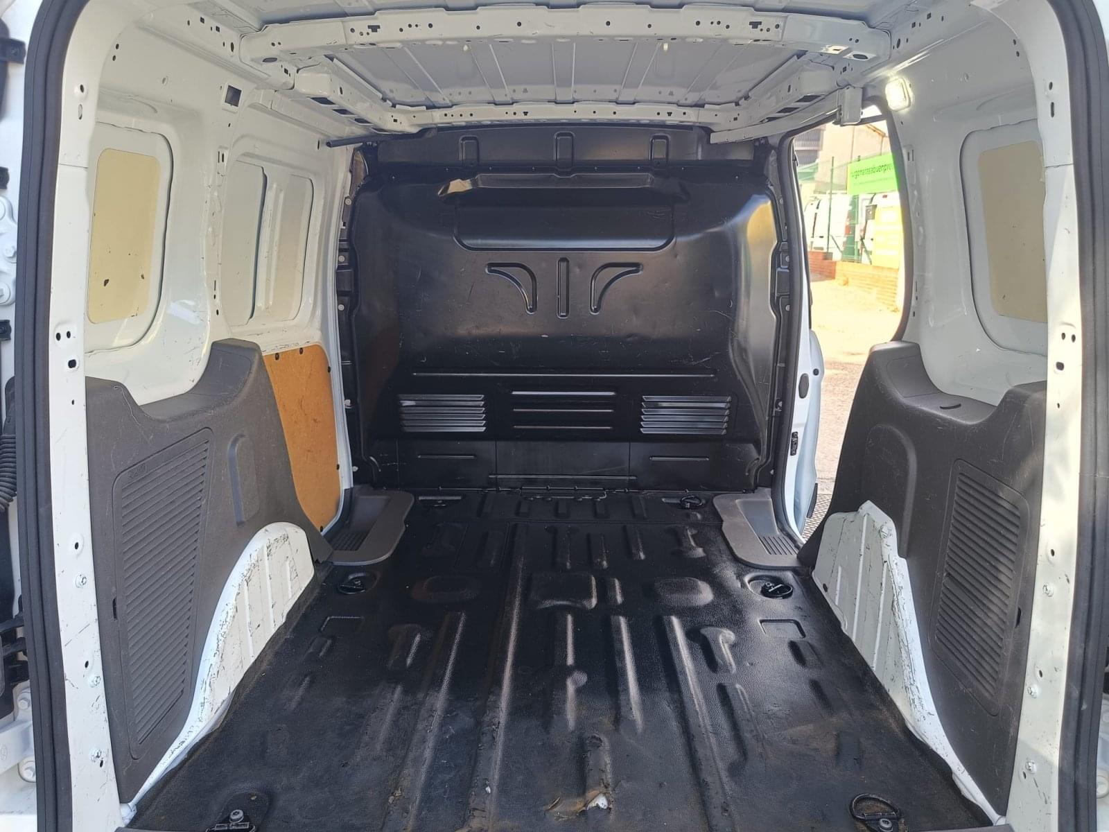 FORD TRANSIT CONNECT VAN 1.5 TDCI 55KW TREND 200 L1 GLP 9 