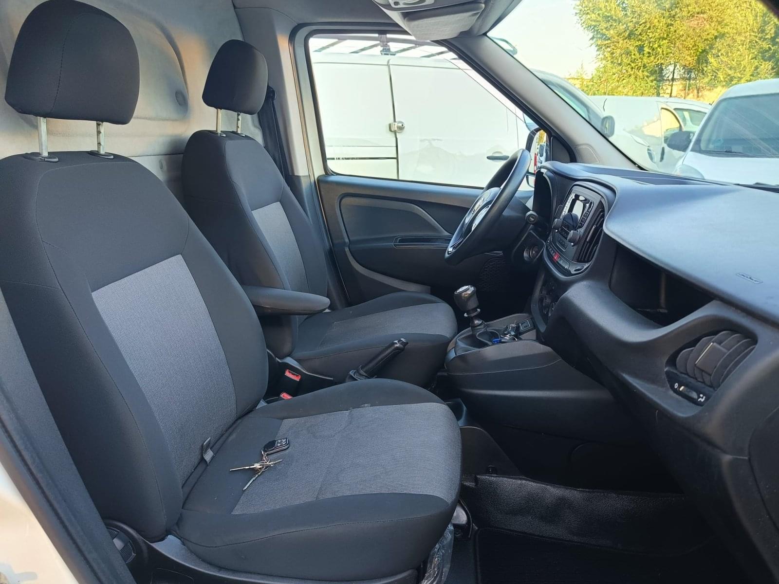 FIAT DOBLO CARGO SX 1.4 T-JET 88KW GNC 9