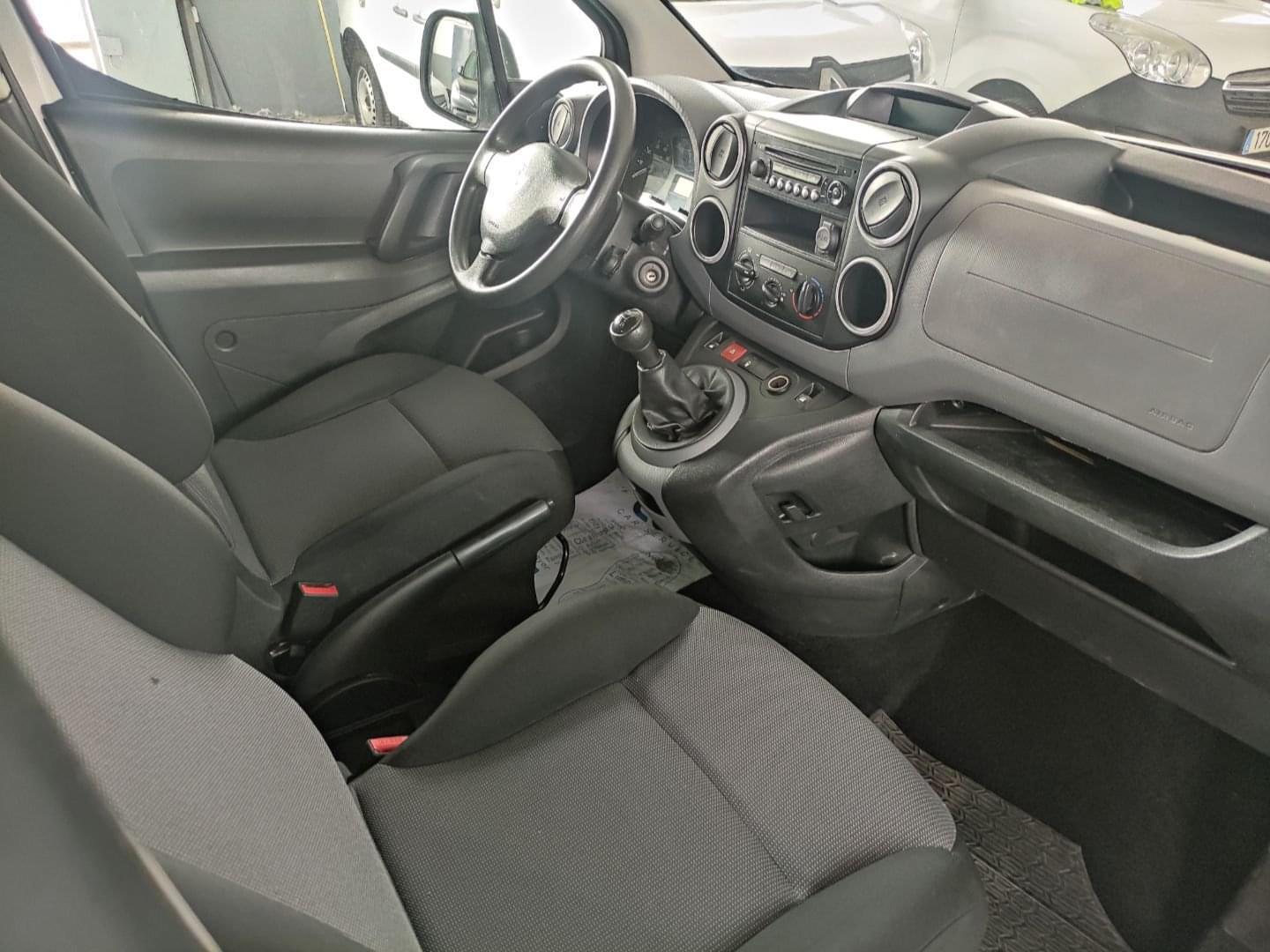 PEUGEOT PARTNER 5 PLAZAS 2017 E6 9 