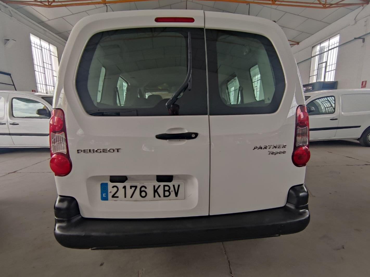 PEUGEOT PARTNER 5 PLAZAS 2017 E6 7 
