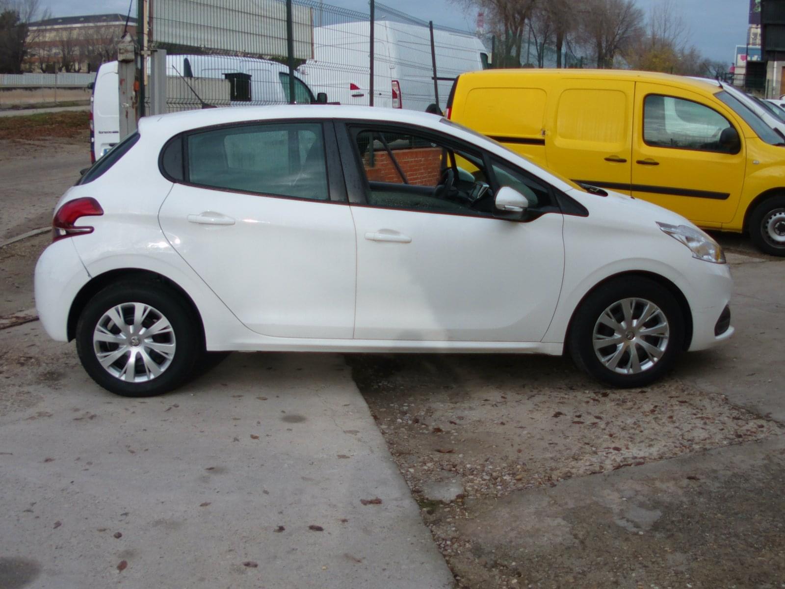 PEUGEOT 208 2 PLAZAS 8 