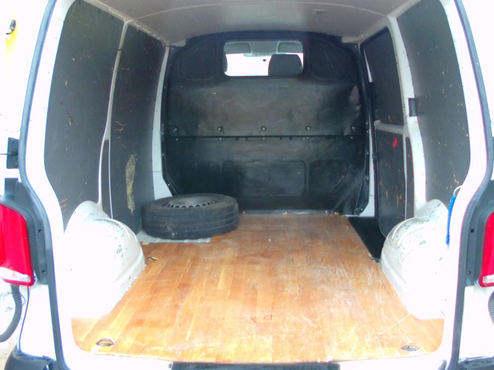 VOLKSWAGEN TRANSPORTER 3 PLAZAS 12