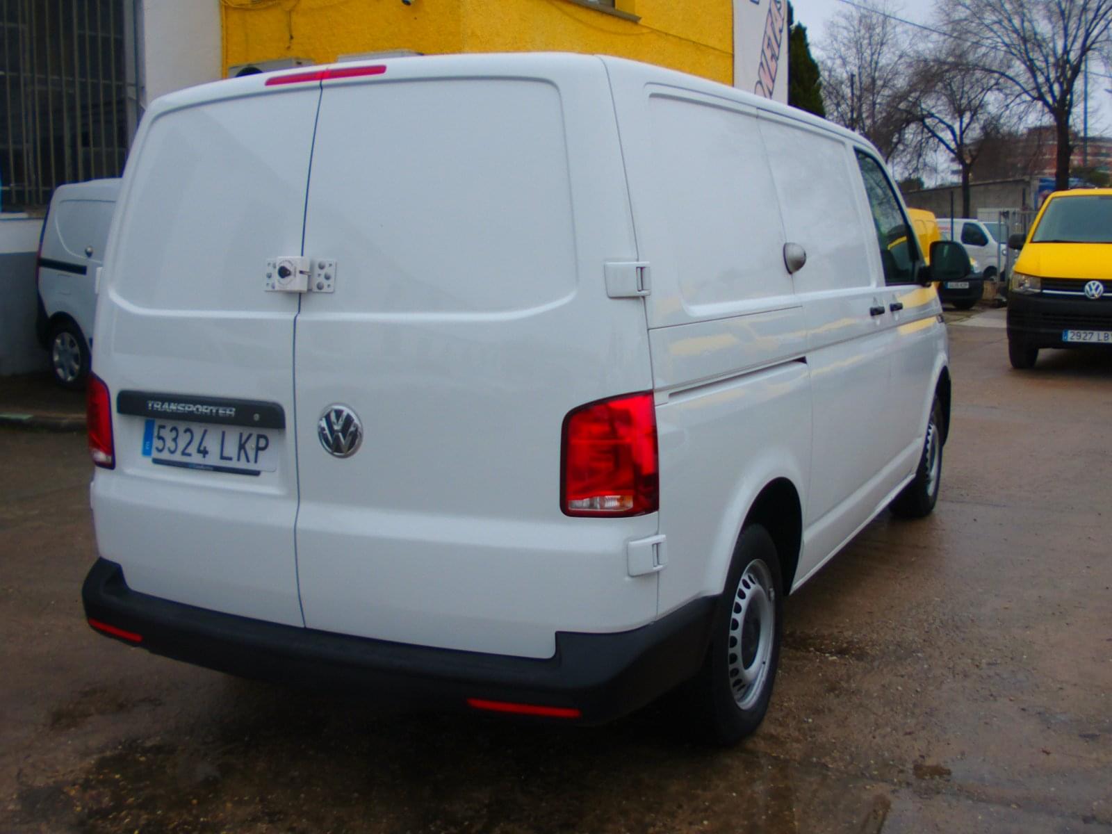 VOLKSWAGEN TRANSPORTER 3 PLAZAS 8