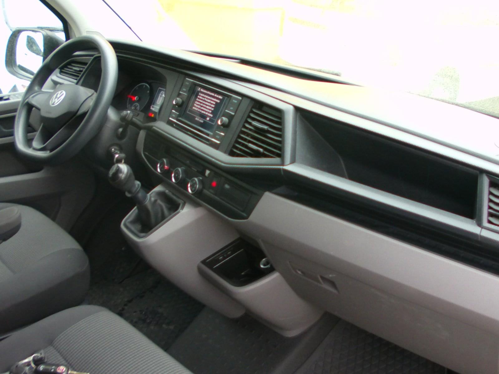 VOLKSWAGEN TRANSPORTER 3 PLAZAS 10