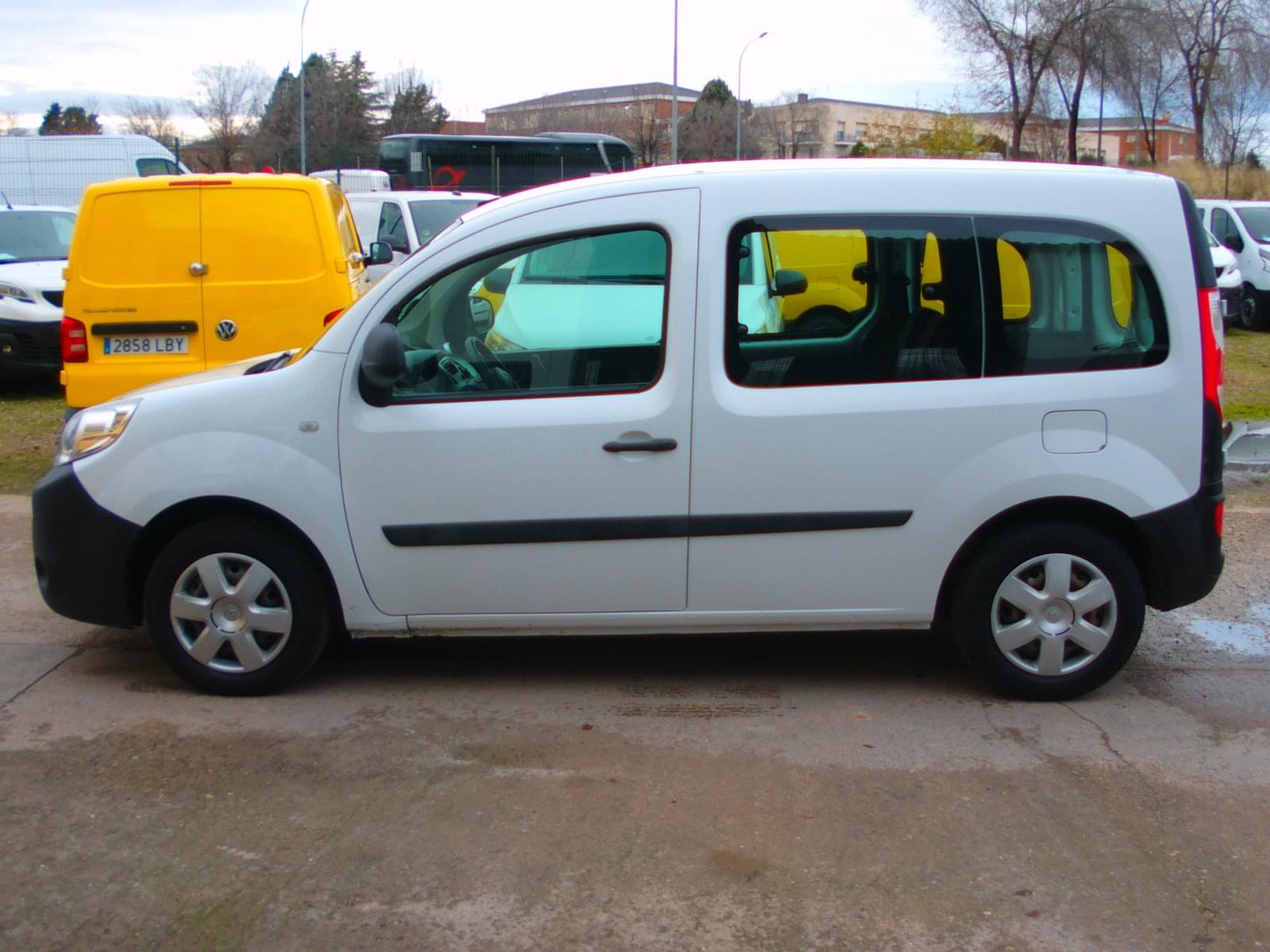 RENAULT KANGOO COMBI 5 
