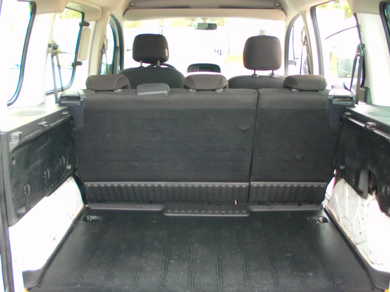 RENAULT KANGOO COMBI 5 PLAZAS 11 