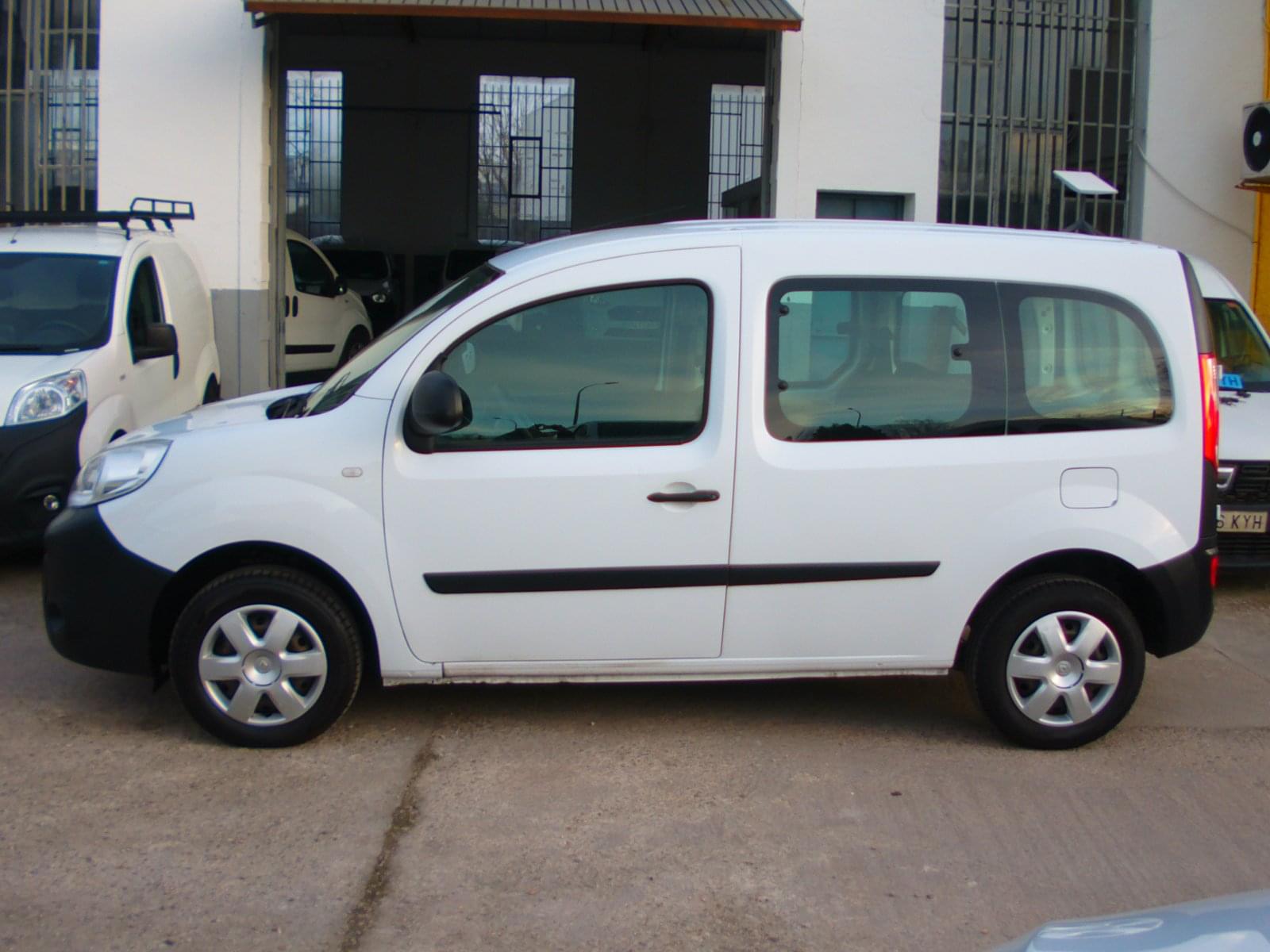 RENAULT KANGOO COMBI 4