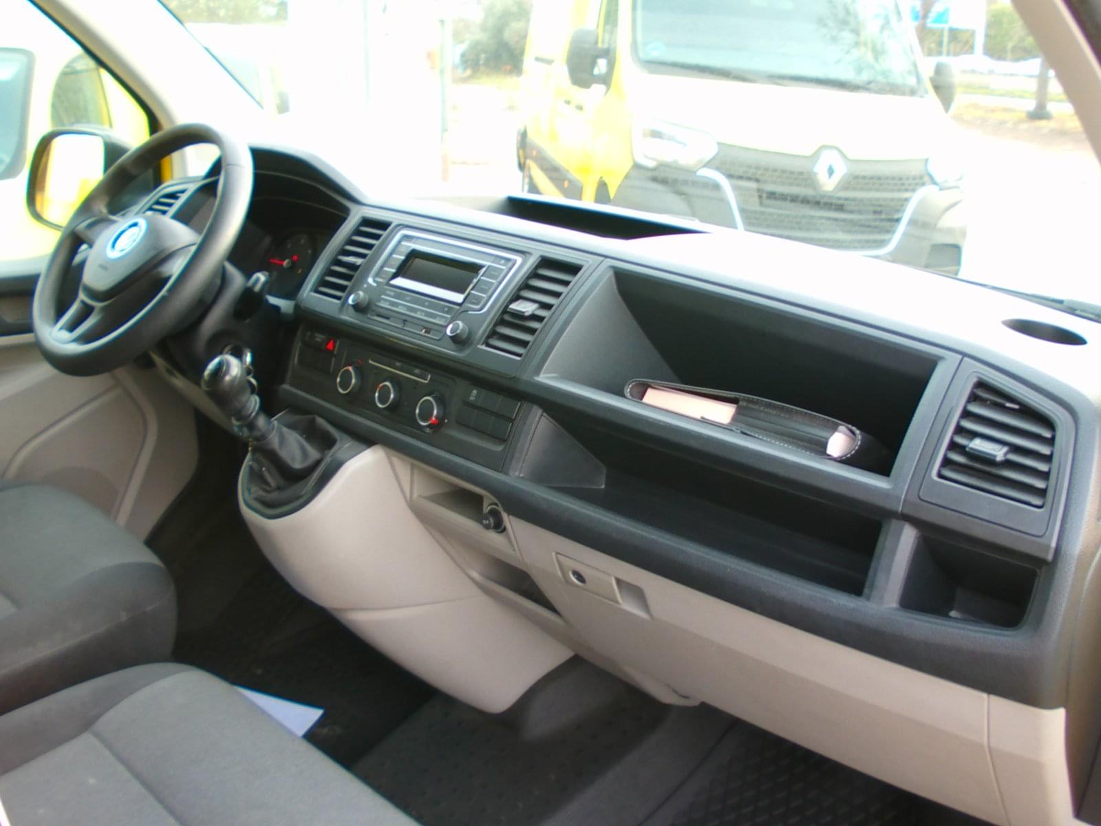 VOLKSWAGEN TRANSPORTER 3 PLAZAS 9 