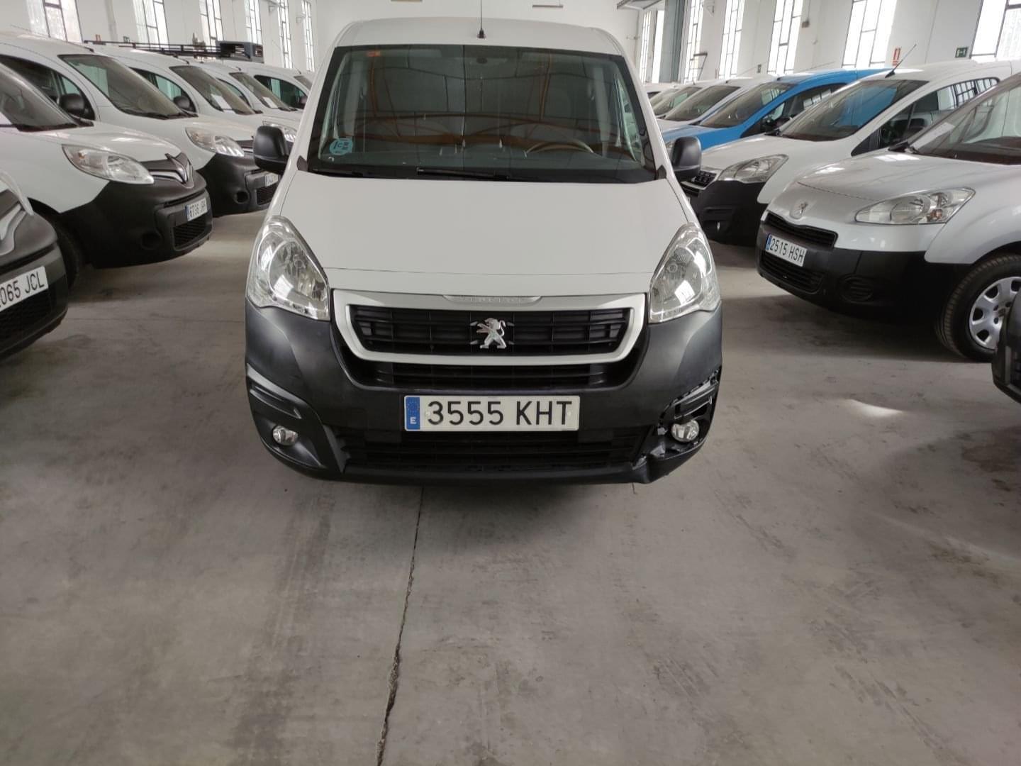 imagen de PEUGEOT PARTNER 2 PLAZAS L2 2018 E6 100CV - REF: 00115