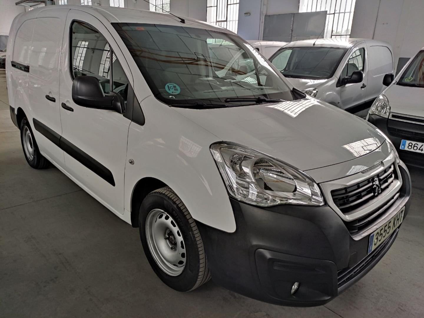 PEUGEOT PARTNER 2  PLAZAS L2 2018 E6  100CV 2 