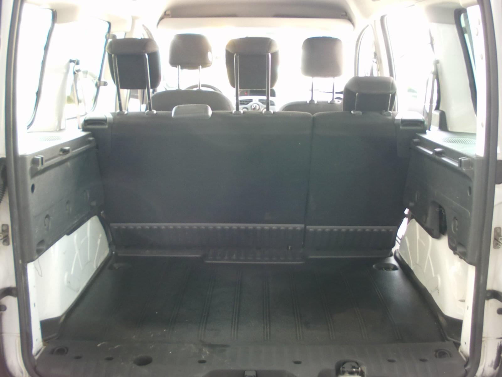 RENAULT KANGOO COMBI 5 PLAZAS 13 