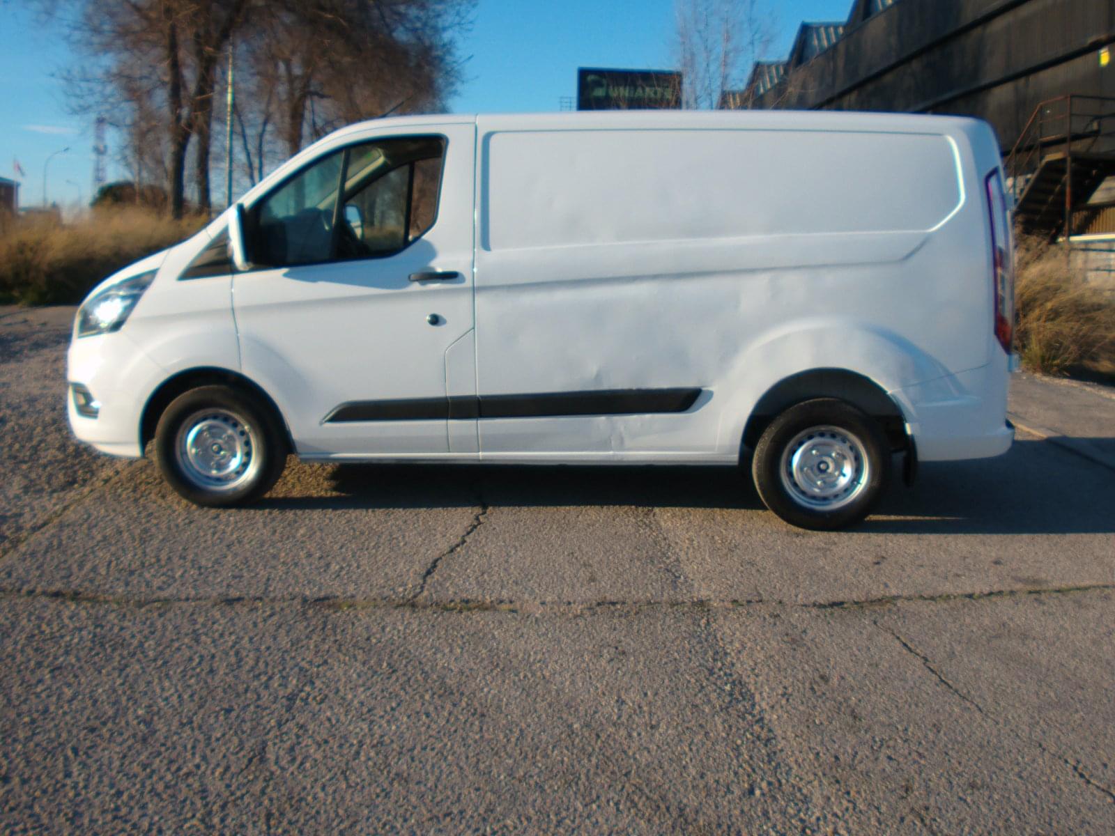 FORD TRANSIT CUSTOM FURGON 3 PLAZAS 5