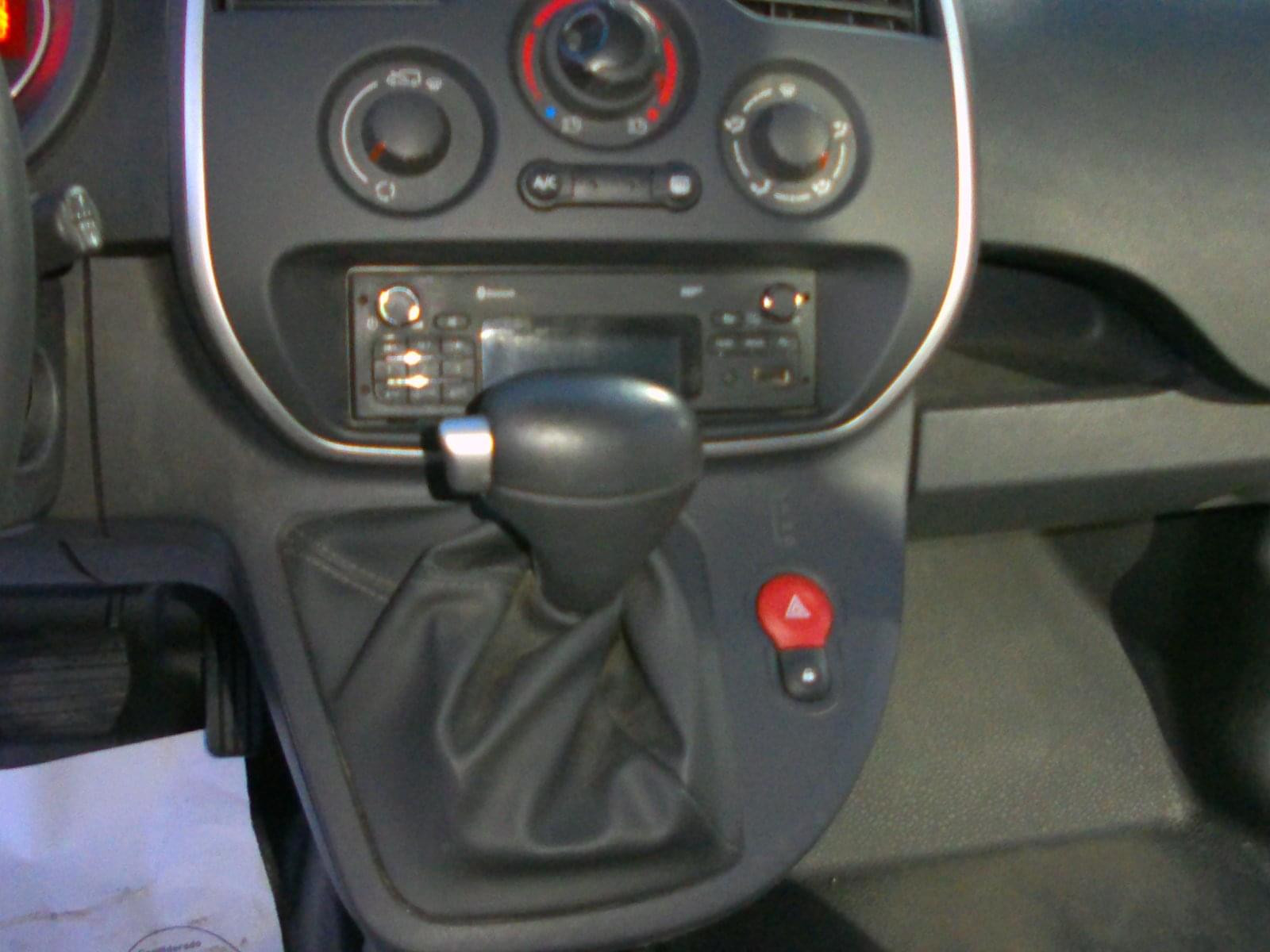 RENAULT KANGOO Z.E. MAXI LARGA 2 PLAZAS 11 